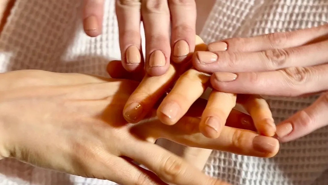 Nail Art Tutorial: Marc Jacobs F/W24 at NYFW