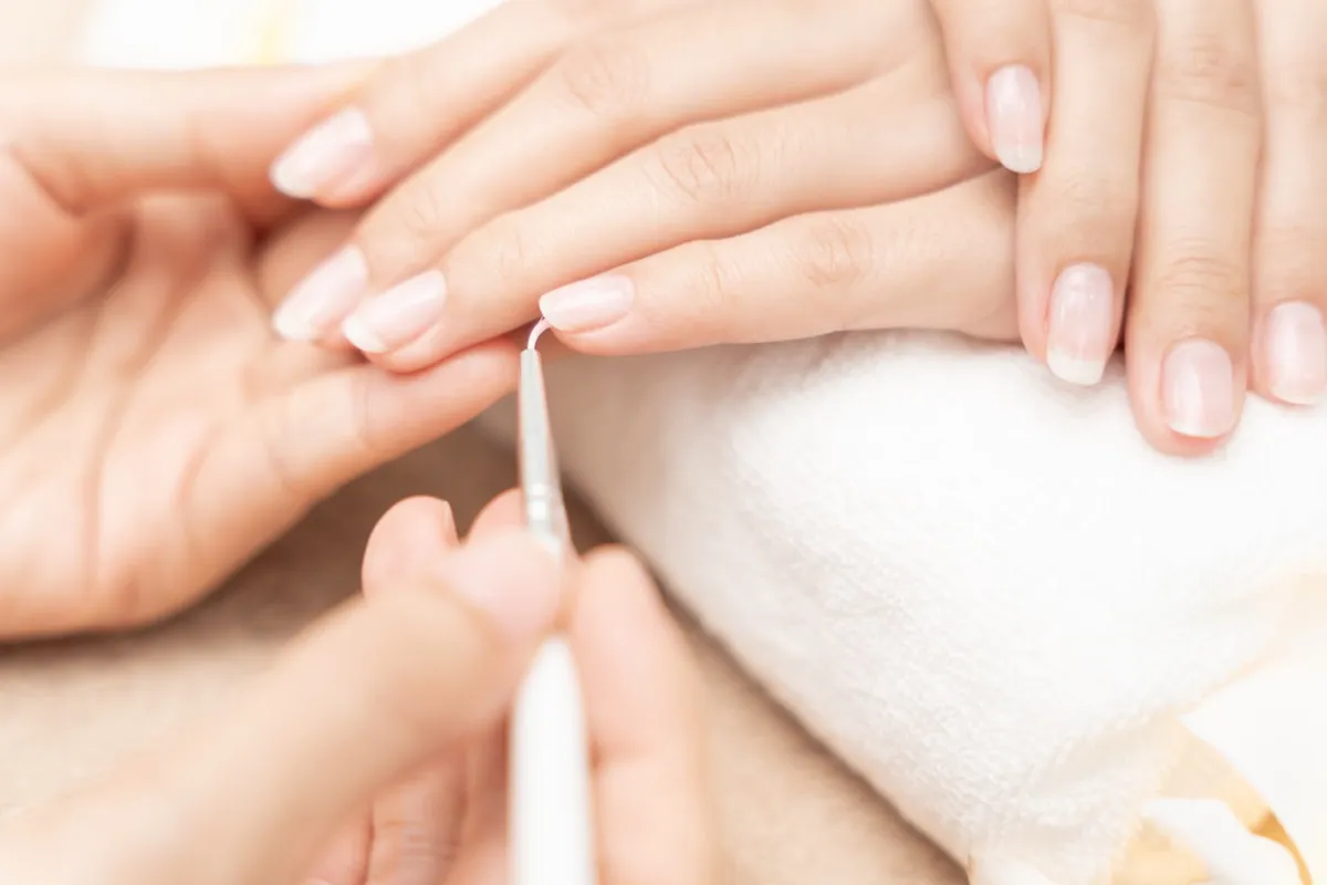 Nail Trend Inspired by Princess Diana's Pearlescent Manicure