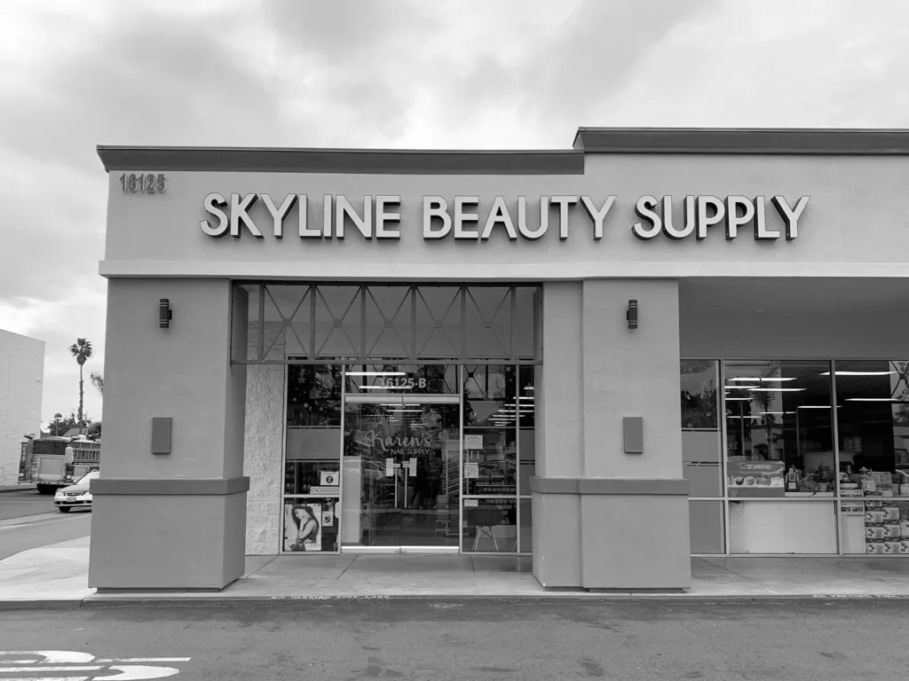 Skyline Beauty Supply: Where Nail Pros Get Their Essentials