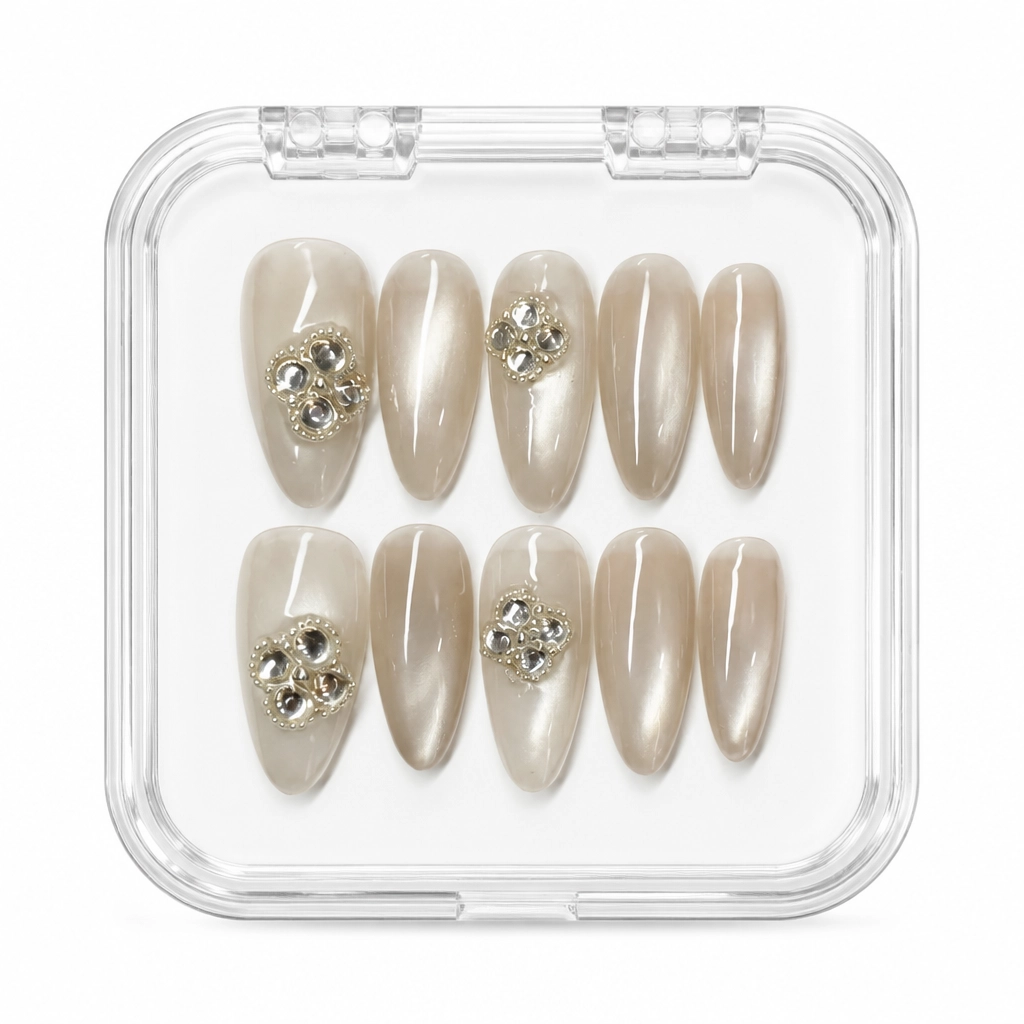 Press-on Nails Wholesale $6.90 Velvet Clover Charm by Yabe Vietnam